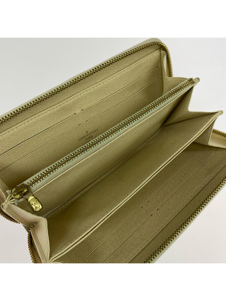 LV ダミエアズール ジッピーウォレット