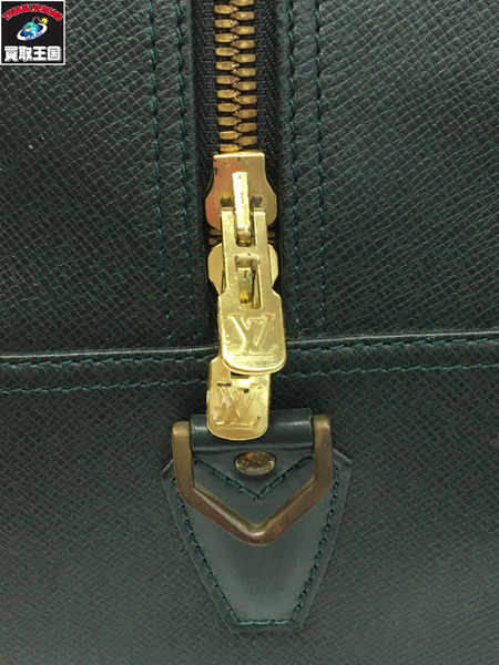 ショルダーバッグ LV ケンダルGM M30112 