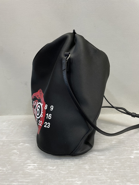 MM6 クラシッククロスボディバッグ ブラック SB6WD0026