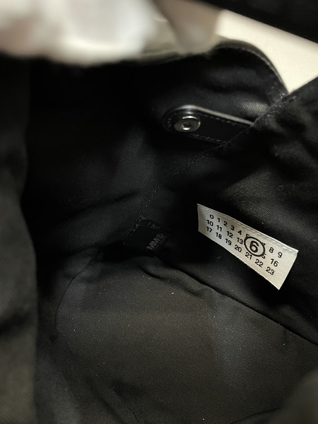 MM6 クラシッククロスボディバッグ ブラック SB6WD0026