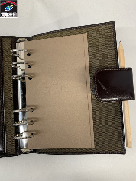 小物 FENDI ズッカ柄 手帳ケース