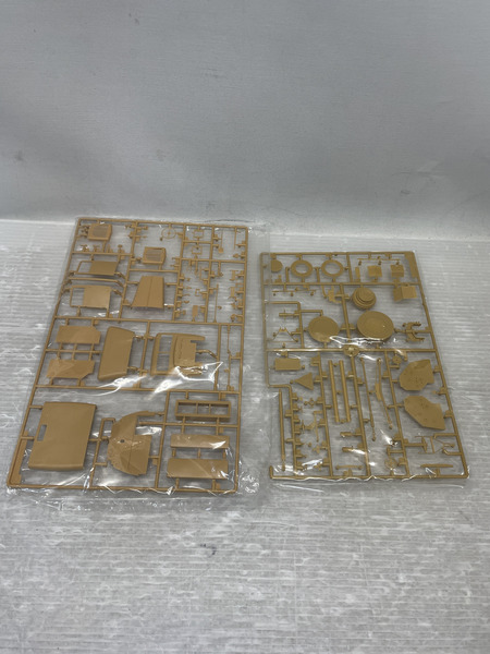 AFV CLUB  1/35 Blistein-Drehkran 3t auf Bussing
