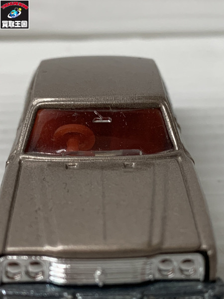 トミカ 黒箱 トヨタ クラウン 2600 ロイヤルサルーン