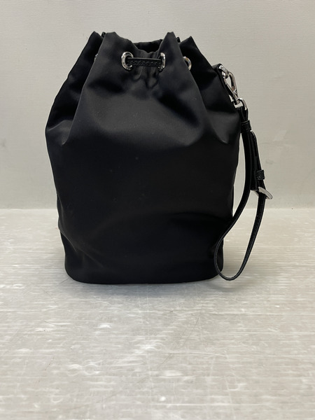 PRADA Re-Nylon 巾着ポーチ 黒