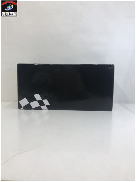 1/18スケールカー RED BULL RACING RENAULT RB7 JP GP 2011