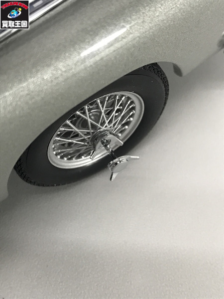 AUTOart 1/18 Aston Martin DB5 JAMES BOND 007