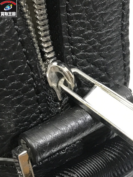 HUGO BOSS ショルダーバッグ エンボスロゴ レポーターバッグ