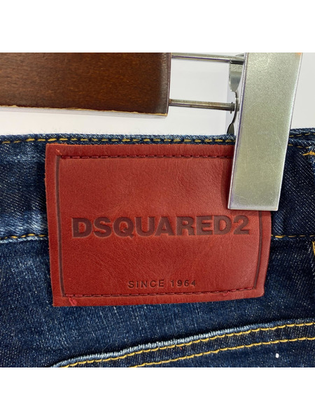 DSQUARED2 ショートパンツ ペンキ加工 ショートパンツ