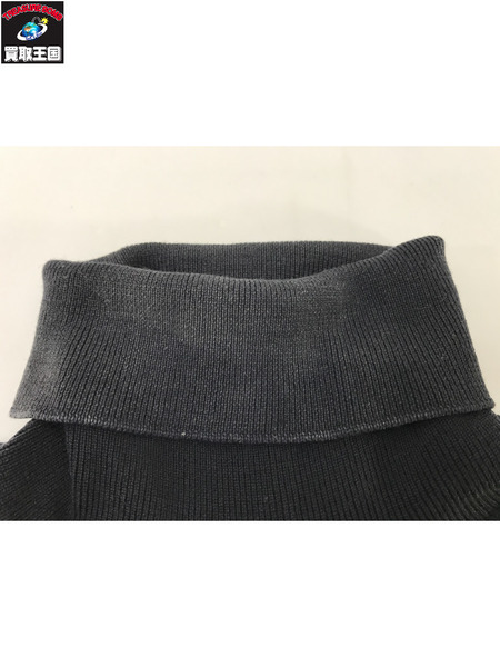 LV タートルネックニット　黒 (L)