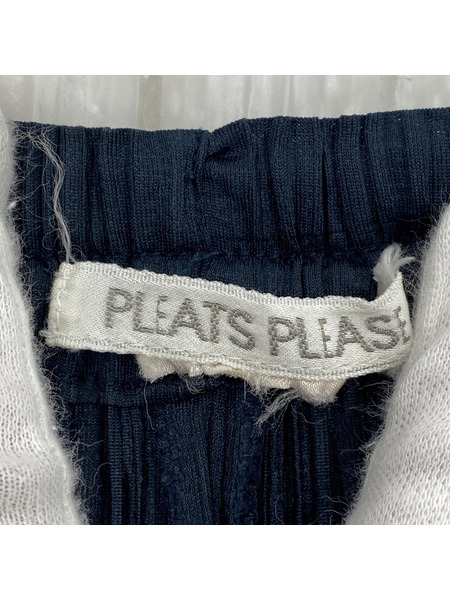 PLEATS PLEASE　パンツ