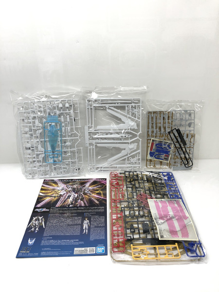 ガンプラ HG 1/144 マイティーストライクフリーダムガンダム