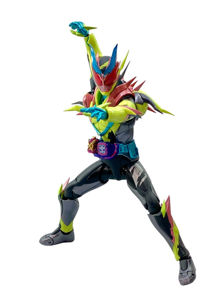 メーカー 仮面ライダーフィギュア S.H.Figuarts 仮面ライダーリバイス[値下]