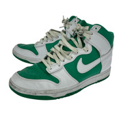 NIKE スニーカー