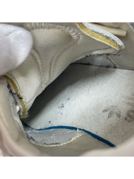 シューズ adidas EE7018