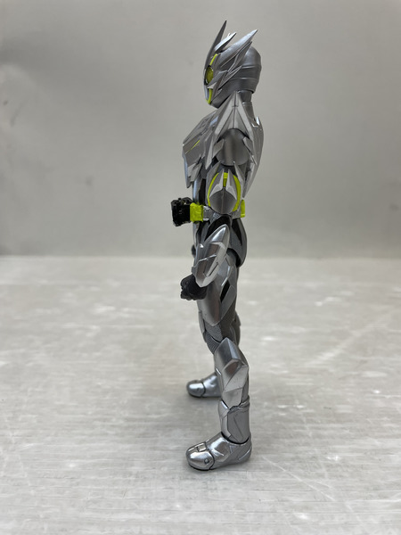  BANDAI  S.H.フィギュアーツ 仮面ライダーゼロワン メタルクラスターホッパー