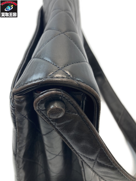 CHANEL　ヴィンテージ　マトラッセ　レザー　ショルダー CHANEL　ヴィンテージ　マトラッセ　レザー　ショルダー