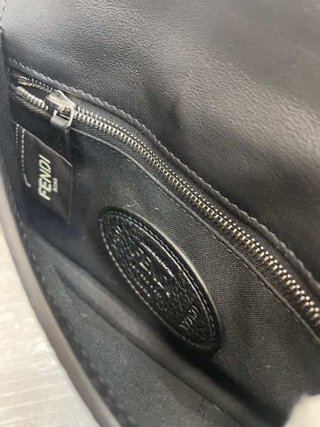 FENDI セレリア バゲットスリムクラッチ ウォレットバッグ ブラック