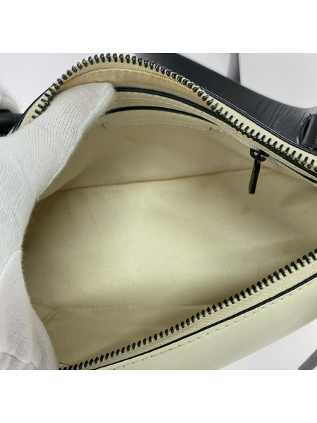 charles&keith ハンドバッグ チェーンハンドルバッグ