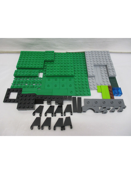 LEGO LEGO 巨大クリーパー像の鉱山 ※パーツ未確認