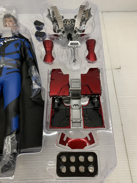 MARVEL アイアンマン2 トニー・スターク スーツアップ　ホットトイズ