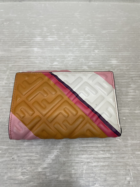FENDI バゲット FFエンボス ミディアムウォレット マルチ