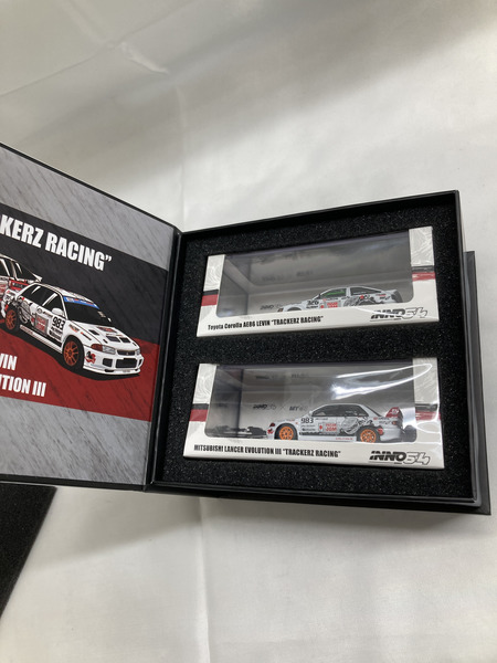 イノモデル 1/64 AE86 レビン ＆ランサーエボリューションⅢ