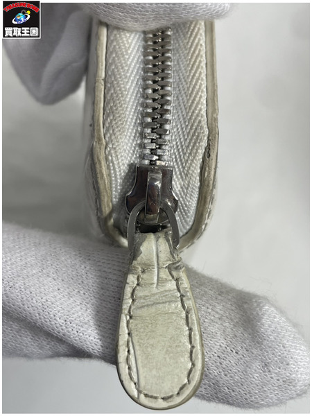 長財布 ラウンドファスナー