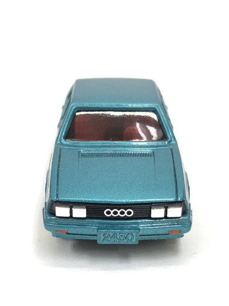 トミカ audi　5000