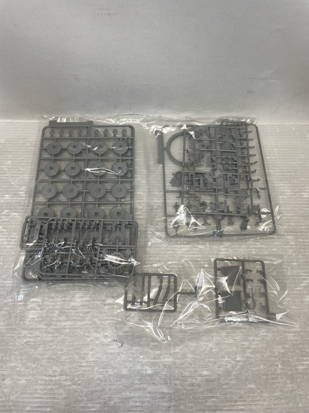 DRAGON 1/35 WW.II ドイツ軍 ティーガーI 初期生産型 ヴィットマン指揮車