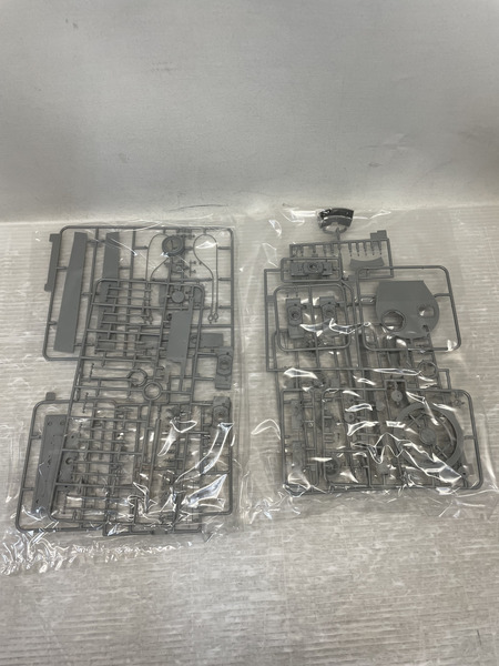 DRAGON 1/35 WW.II ドイツ軍 ティーガーI 初期生産型 ヴィットマン指揮車