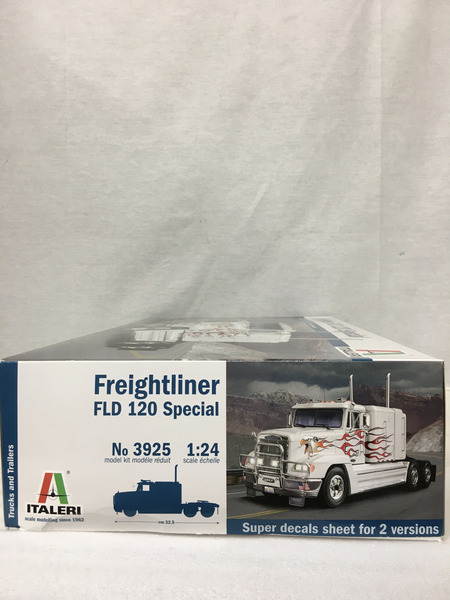ITARERI 1/24 Freightliner FLD120 Special