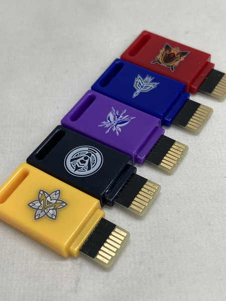 キングオージャーセット MEMOREALIZE DATA CARD
