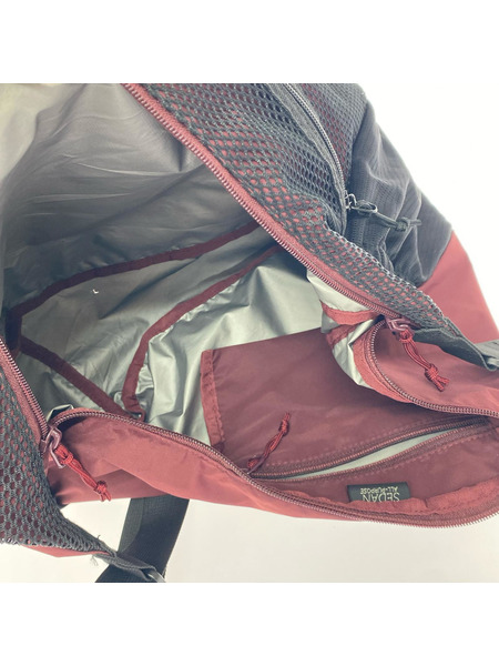 ボディバッグ SEDAN ALL-PURPOSE メッセンジャー ボルドー