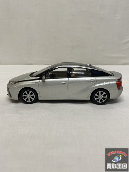 カラーサンプル 1/30 TOYOTA ミライ