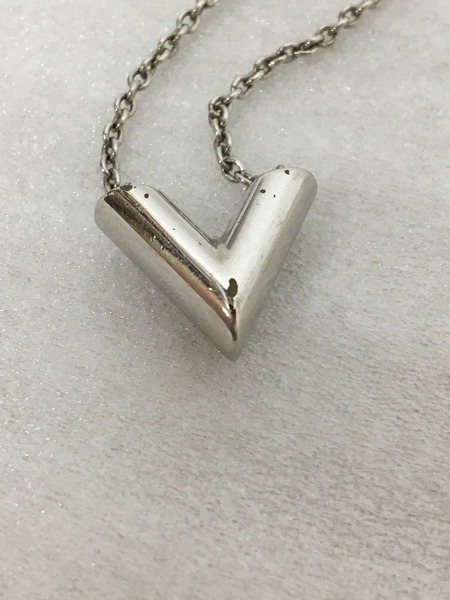 LV エッセンシャルVネックレス[値下]