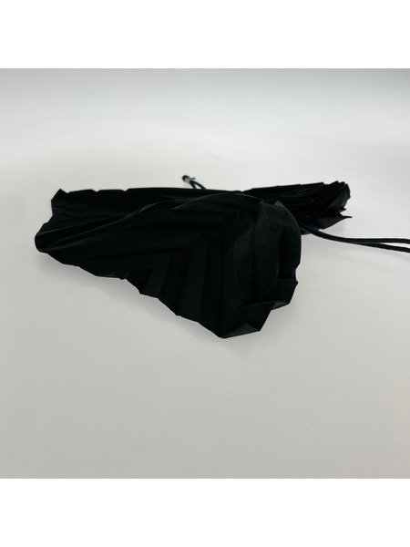 ISSEY MIYAKE プリーツ巾着バッグ 黒