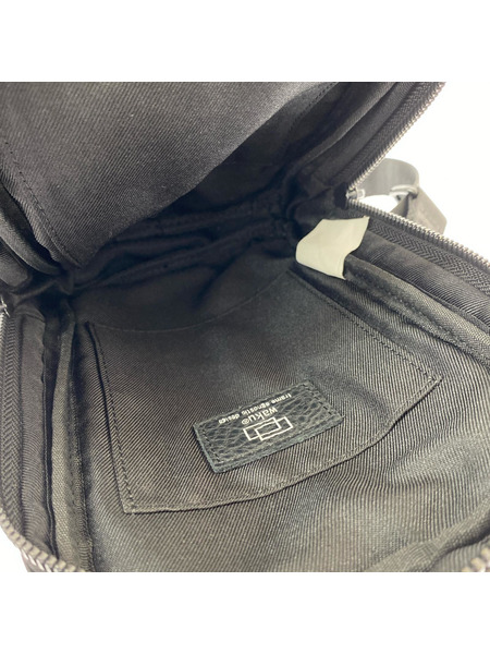 ショルダーバッグ waku レザー サコッシュ
