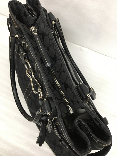 COACH　シグネチャーハンプトンズ 黒