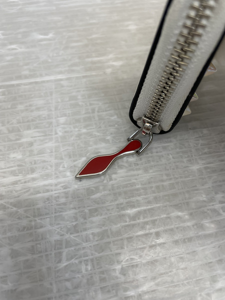 C.Louboutin パネトーネ スパイクスタッズ コインパース ホワイト