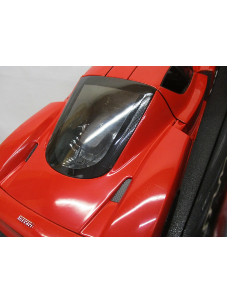 1/18スケールカー ホットウィール エンツォ フェラーリ