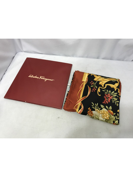 小物 Salvatore Ferragamo スカーフ
