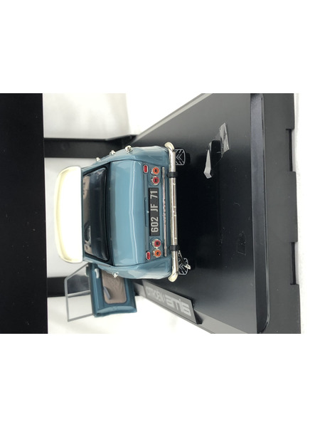 1/18スケールカー NOREV　CITROEN　ami6　1963