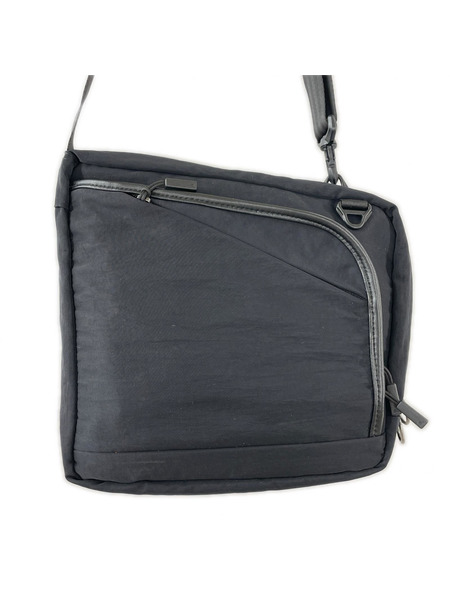 ace. ショルダーバッグ ナイロンショルダーバッグ 黒