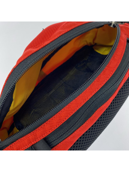 patagonia ボディバッグ HIPBAG 赤