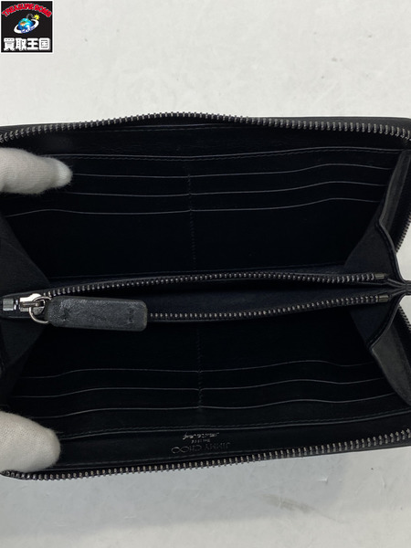 JIMMY CHOO スタッズレザーラウンドファスナー