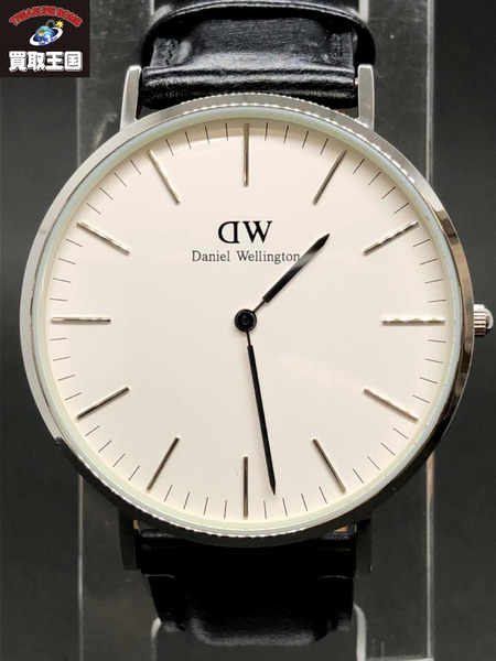 Daniel Wellington クォーツ腕時計 レザーベルト 黒白