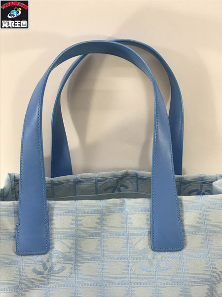 CHANEL ニュートラベルライン　トートバッグ　ブルー シャネル】CHANELの、『ハワイ限定 ニュートラベルライントート