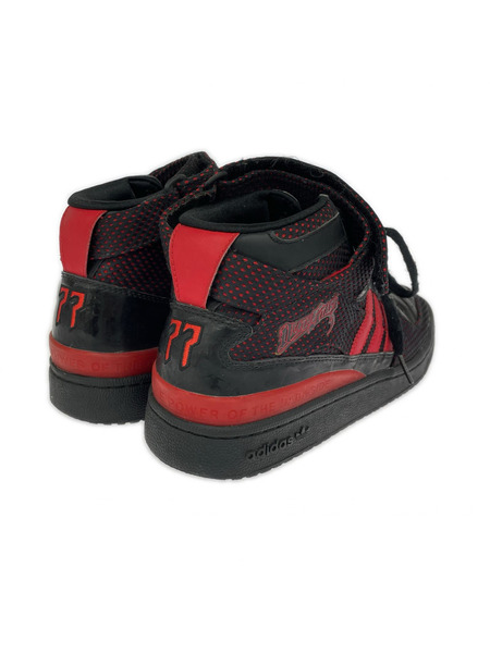 adidas スニーカー FRM MID