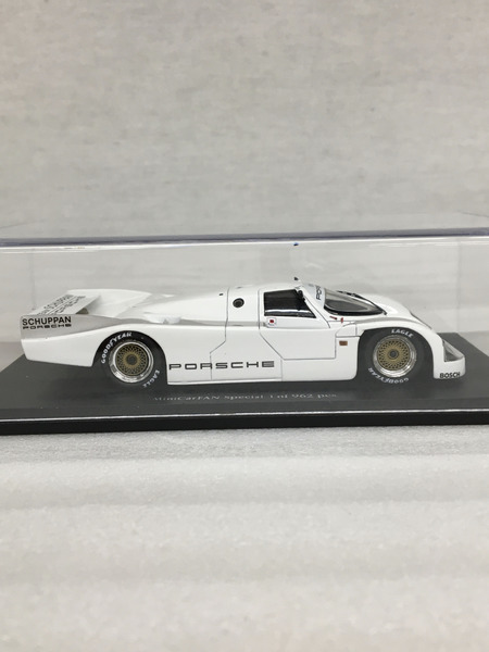 1/43スケールカー Spark SCHUPPAN Porsche 962C