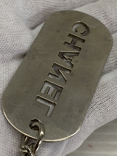 アクセサリー CHANEL ロゴプレートチャーム